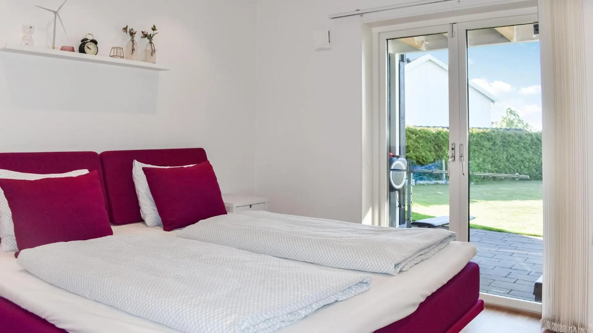 Stunning Home In Malmoe With Jacuzzi Semesterbostad