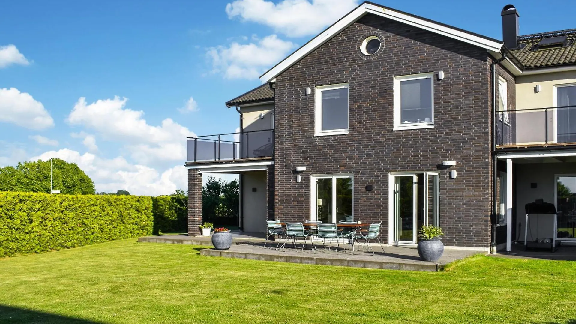 Stunning Home In Malmoe With Jacuzzi Malmö